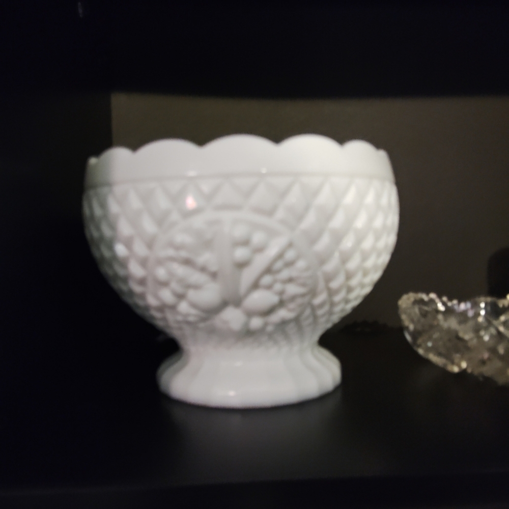 Milk glass bowl